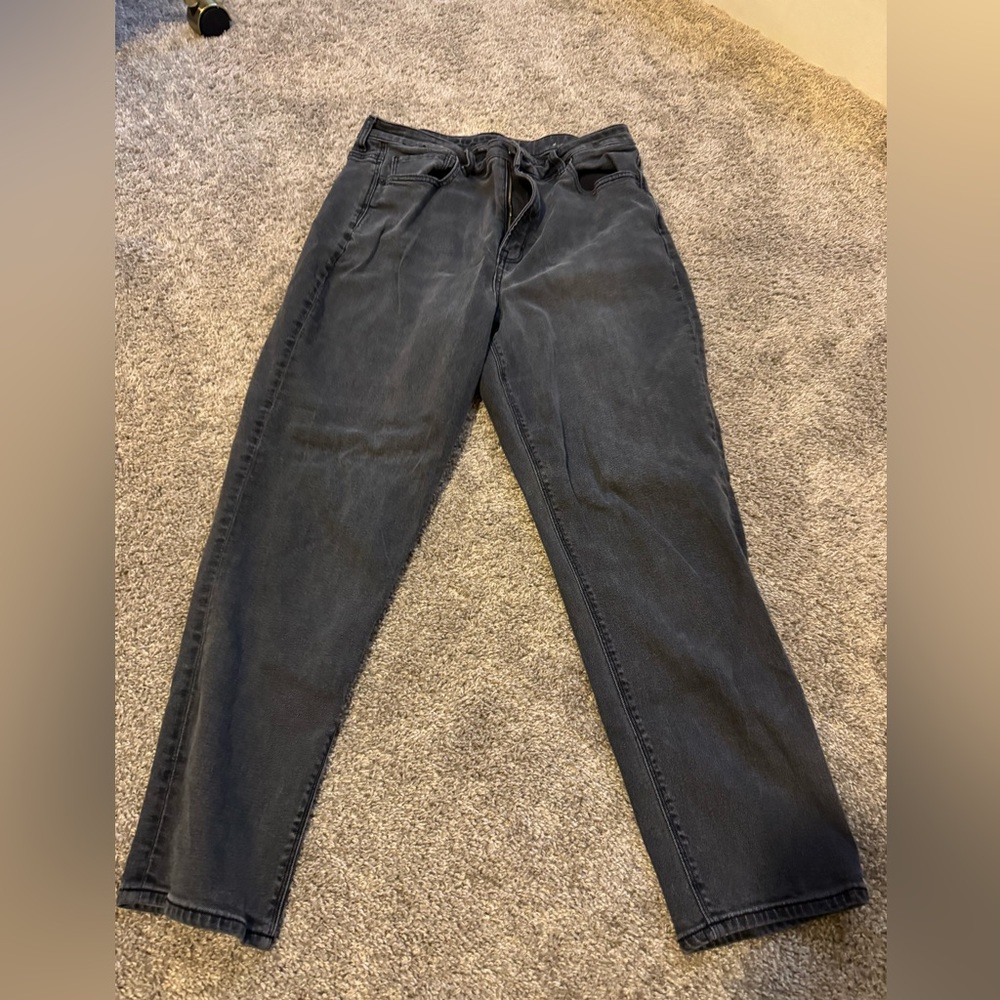 American eagle mom Jean